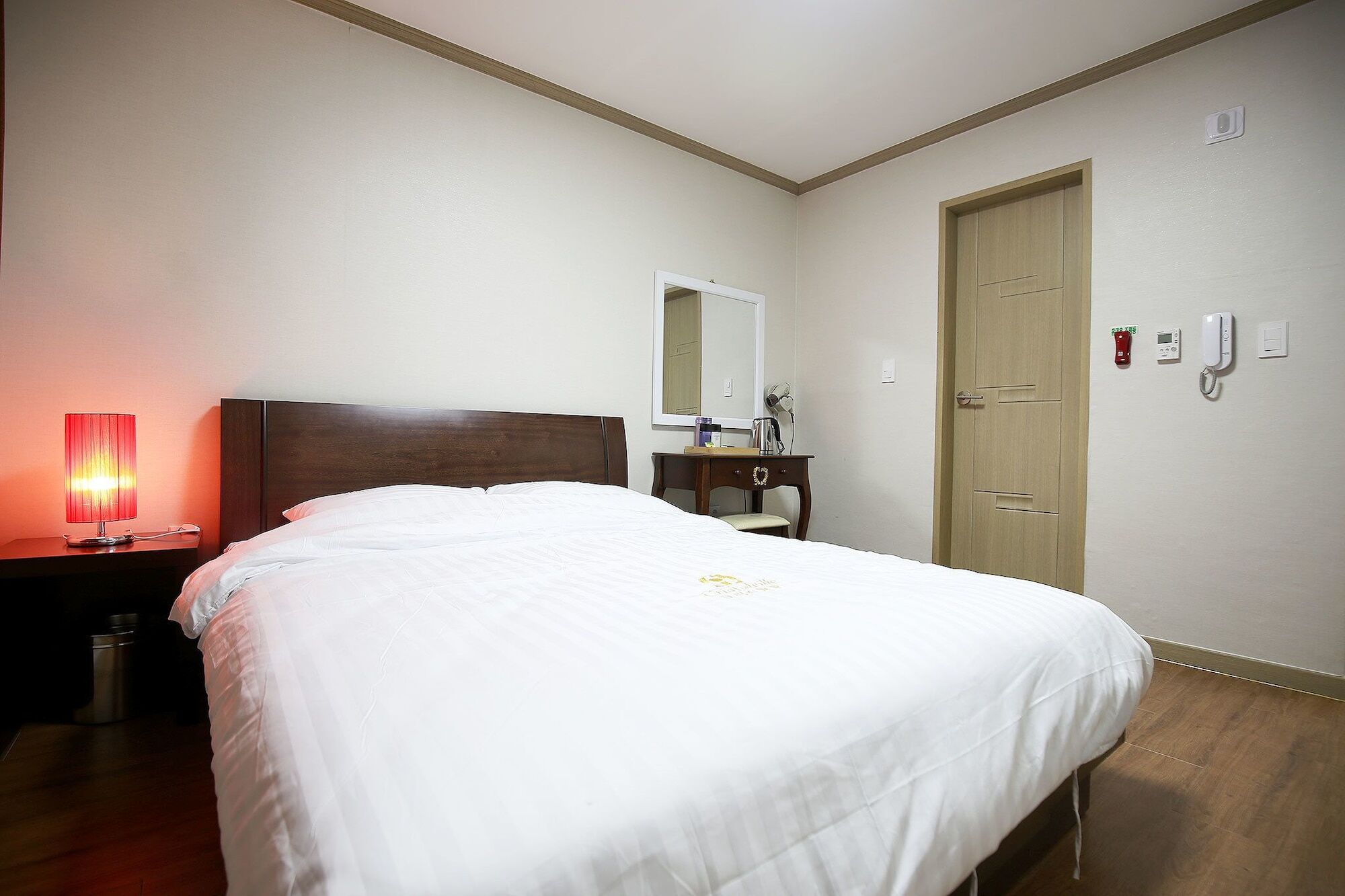 Crystal Residence Hotel Тэджон Экстерьер фото